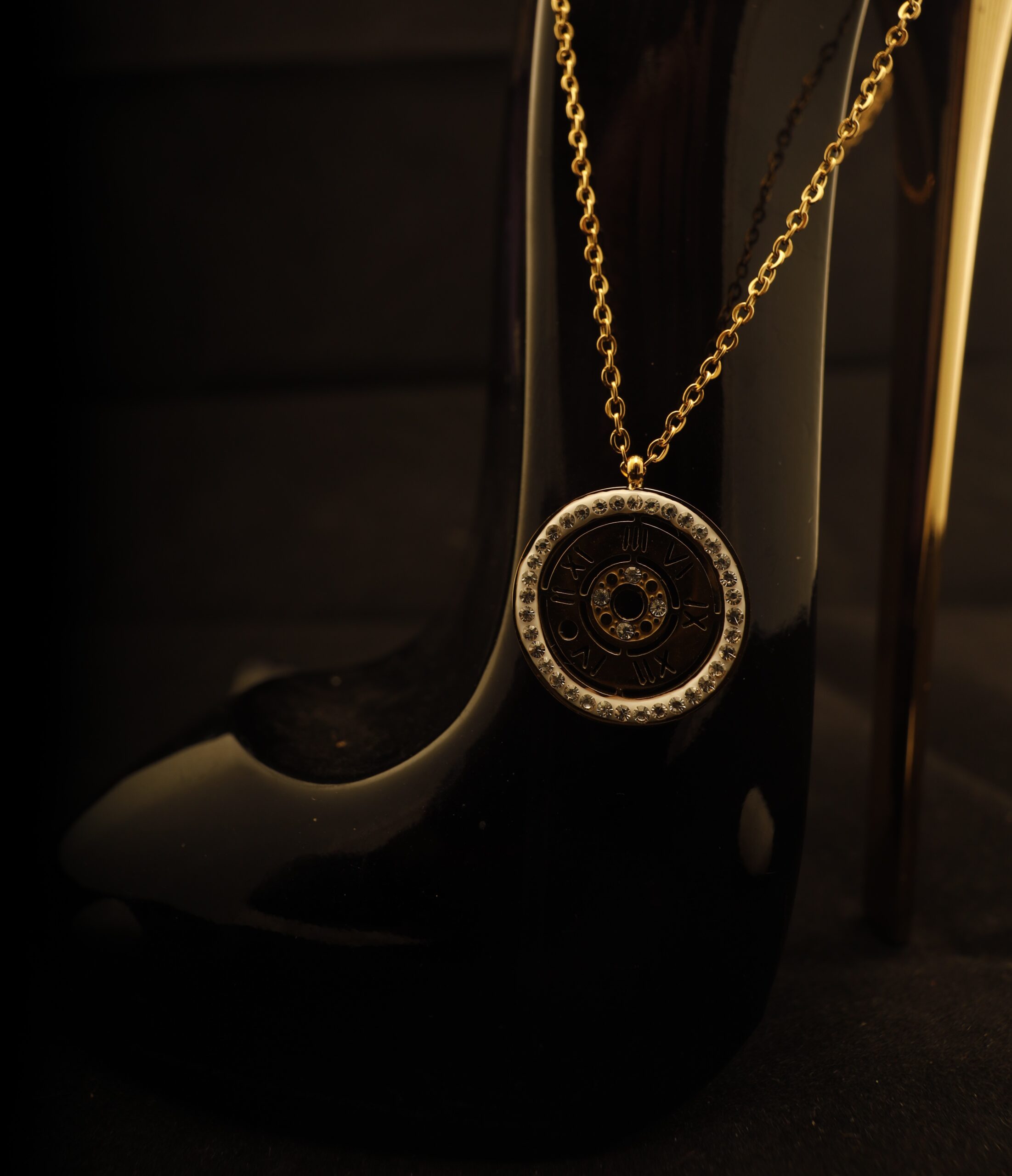 Smara roman numeral pendant necklace